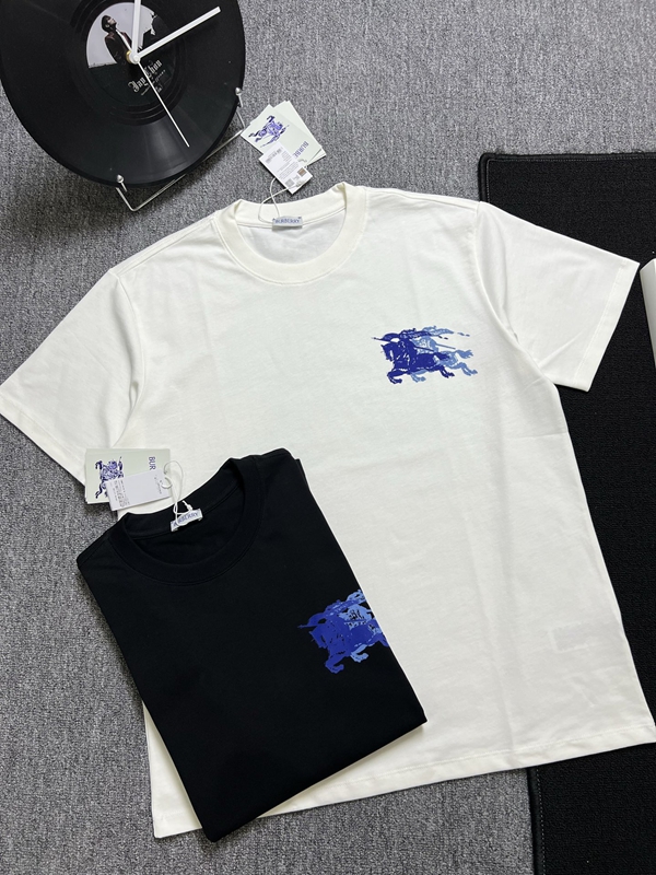 ブランドTシャツ正面デザイン